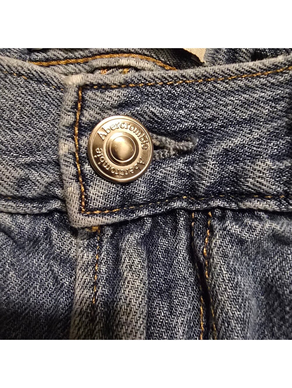 Abercrombie Kids Baggy Jeans Size 15/16 Long Light Wash Denim - Picture 4 of 9